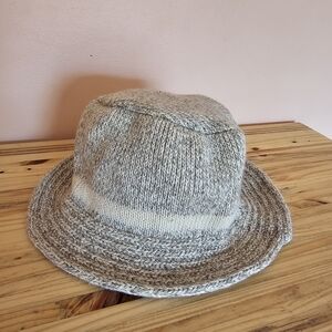 Knitted Wool Blend Unisex Bucket Hat in Heather Gray and Cream Fits Like Small